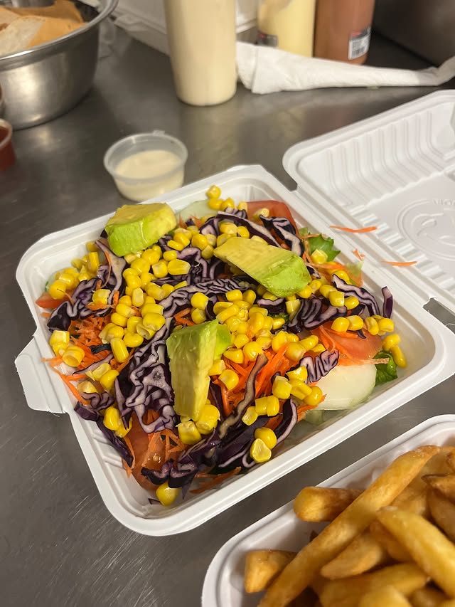 Salade fraîche généreuse